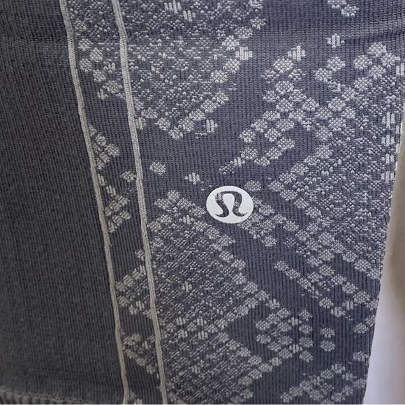 Lululemon Ebb To Street Heathered Dark Slate Snake Print Leggings Size 6 - Picture 5 of 10